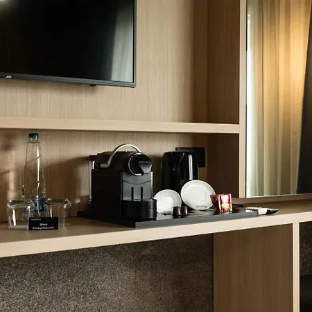 Grande Vista & 5*