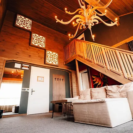 מלון Grande Vista & ציגוב צ'ארק