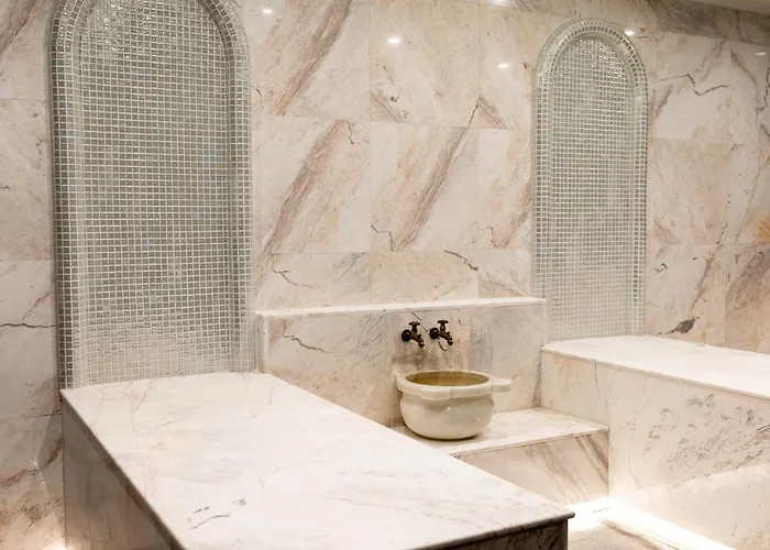 Grande Vista & מלון 5*