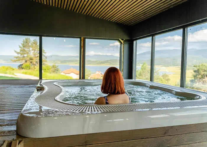 Grande Vista & 5* ציגוב צ'ארק