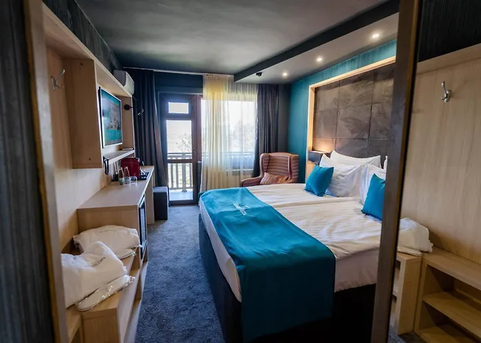 Grande Vista & Tsigov Chark