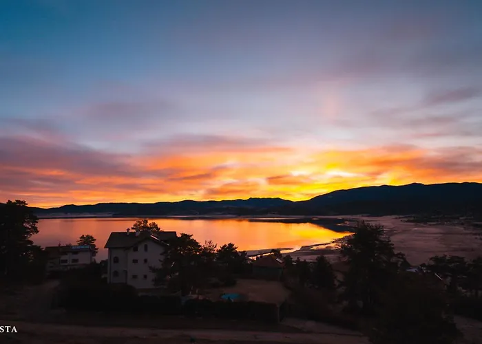 Grande Vista & Hotel Tsigov Chark