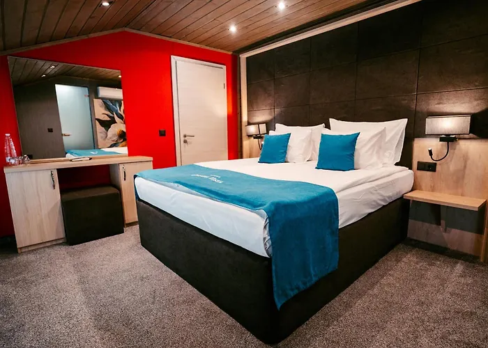 Grande Vista & 5* ציגוב צ'ארק