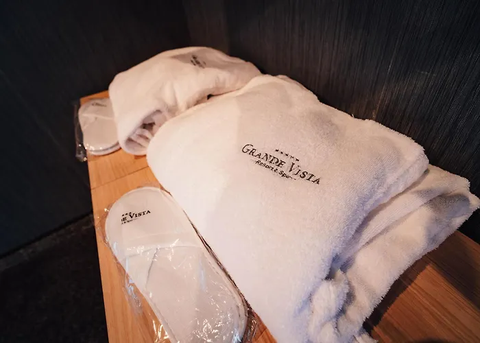 מלון Grande Vista & 5*